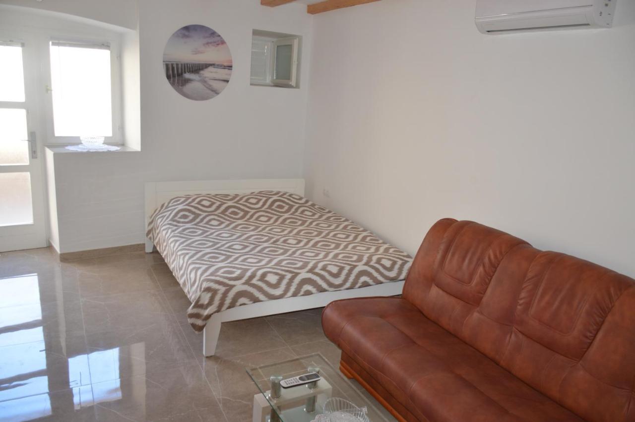 Studio Apartman Kata Првич Шепурине Экстерьер фото