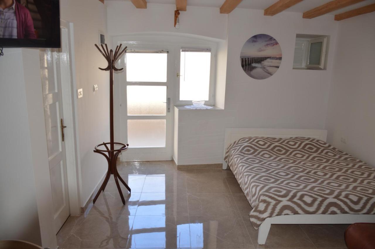 Studio Apartman Kata Првич Шепурине Экстерьер фото